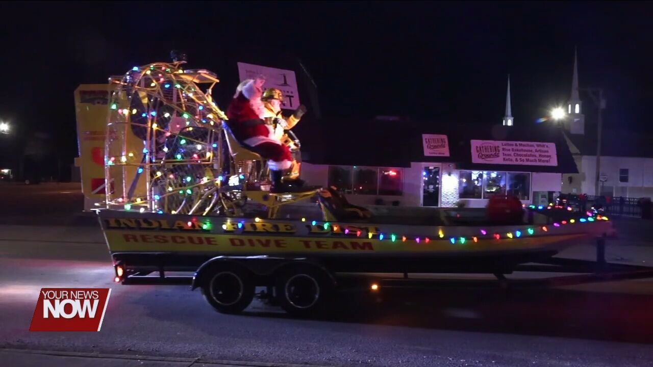 Indian Joint Fire District takes Santa on boat ride through Russells Point
